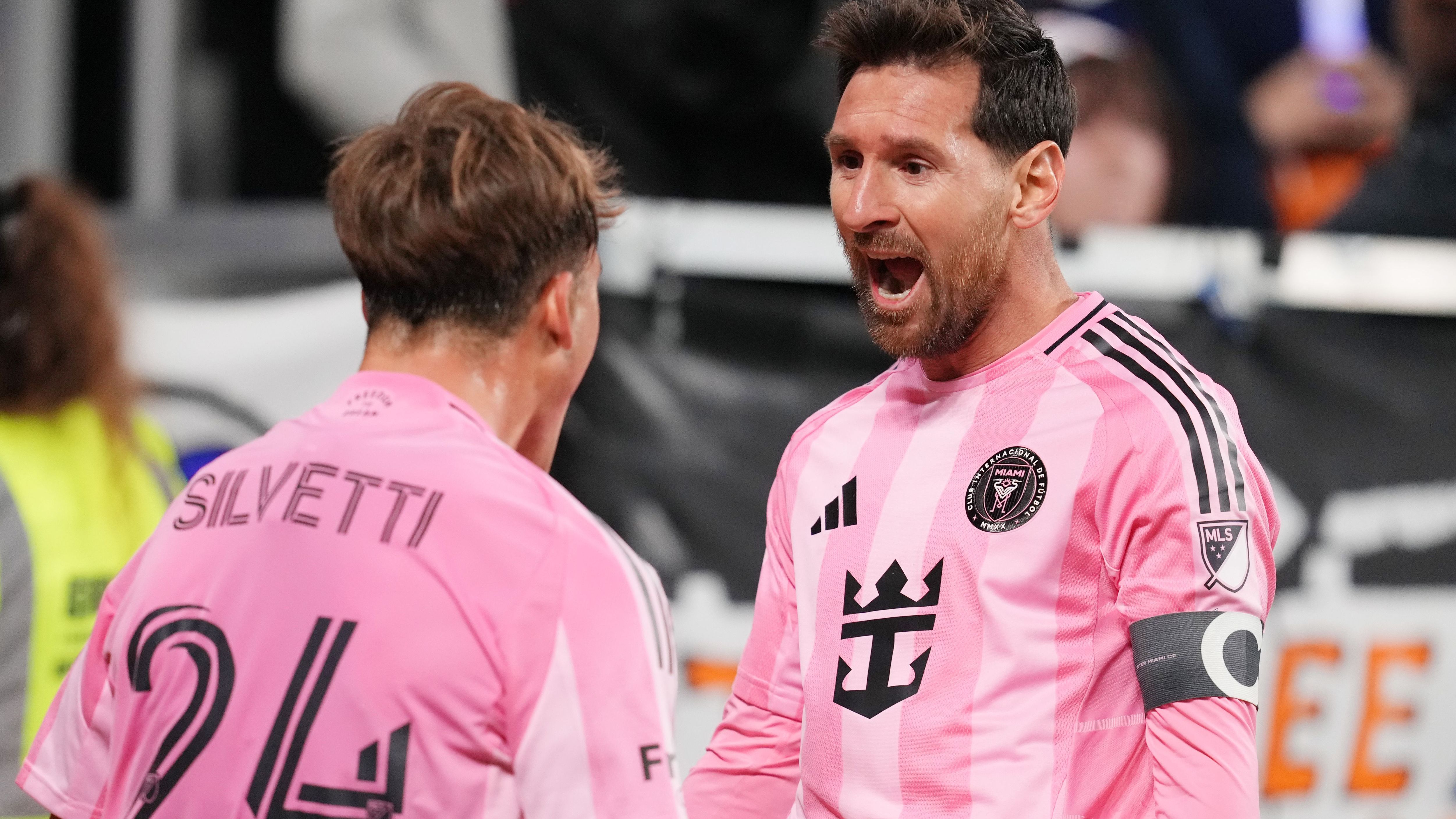 images-v3-getty-2248121619-crop-MM5DKMBQGQ5DEOBRGU5G433XMU5DAORSGYYQ====-GettyImages-2248121619