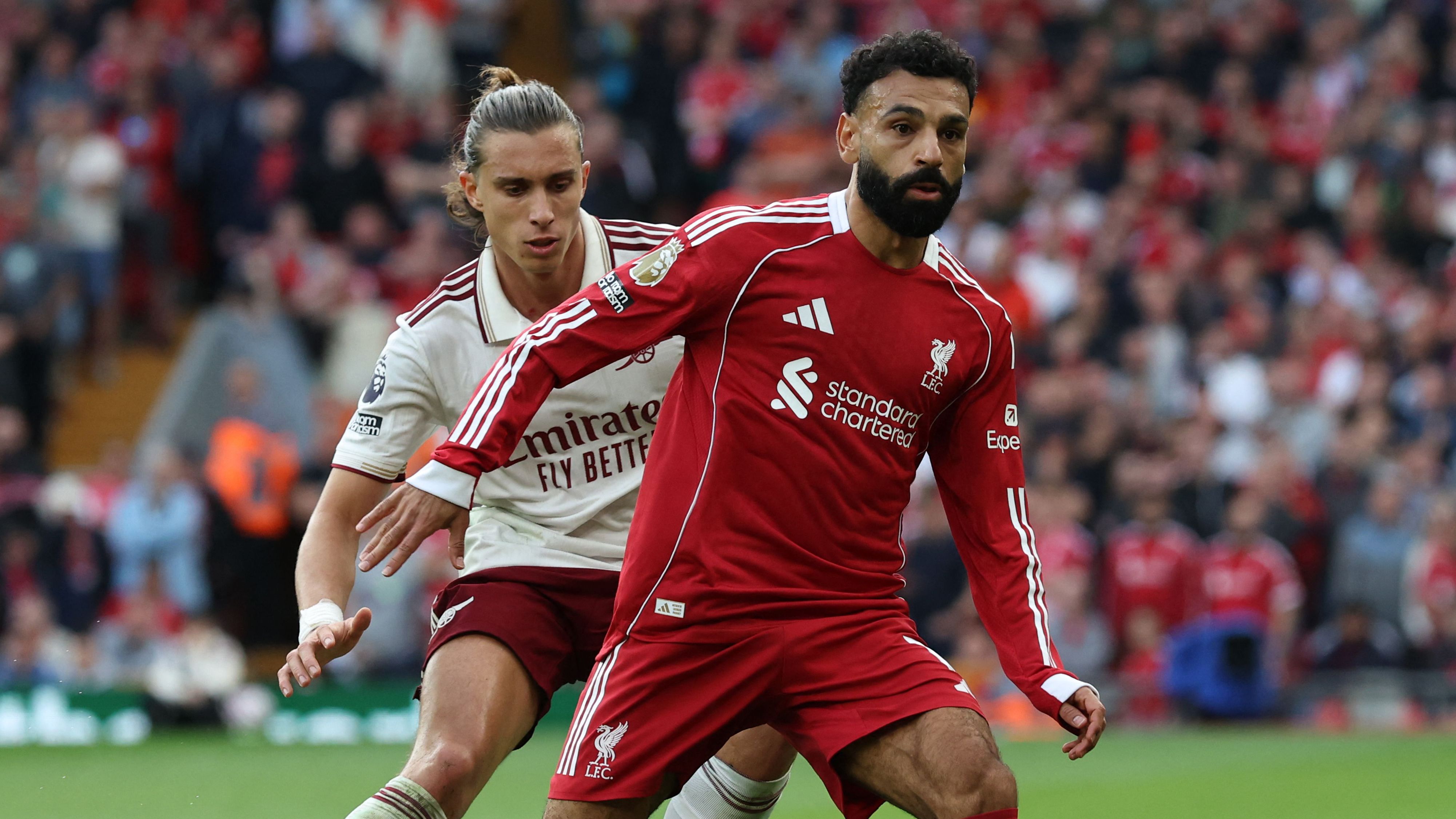 images-v3-getty-2232458683-crop-MM5DIMBQGI5DEMRVGE5G433XMU5DIOBWHIZTE===-GettyImages-2232458683