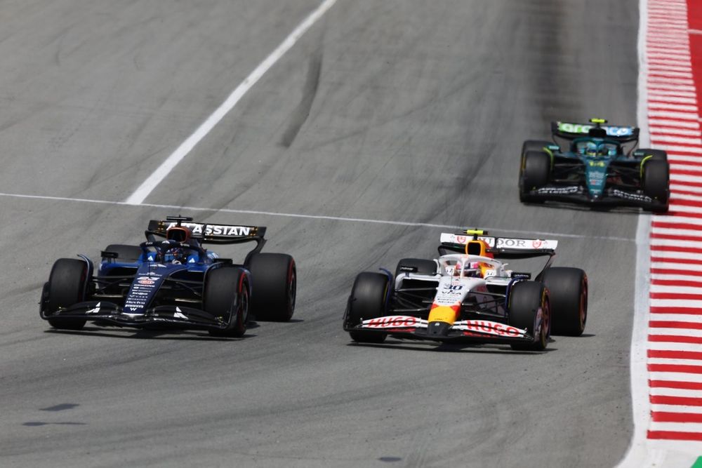 images-mgl-2jX4ml96-s1000-liam-lawson-racing-bulls-team-