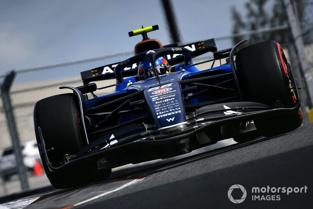 images-mgl-YN1ey7j2-s1000-carlos-sainz-williams