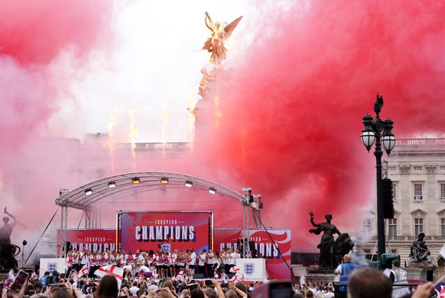 v2-image-production-2895c7fc82bdccc8d776f473da7b3c38Y29udGVudHNlYXJjaGFwaSwxNzUzODgzNTQ5-2.81133076