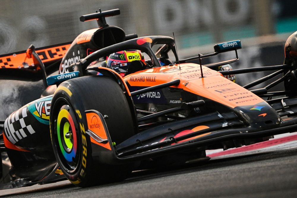 images-mgl-6Al7nMoY-s1000-oscar-piastri-mclaren