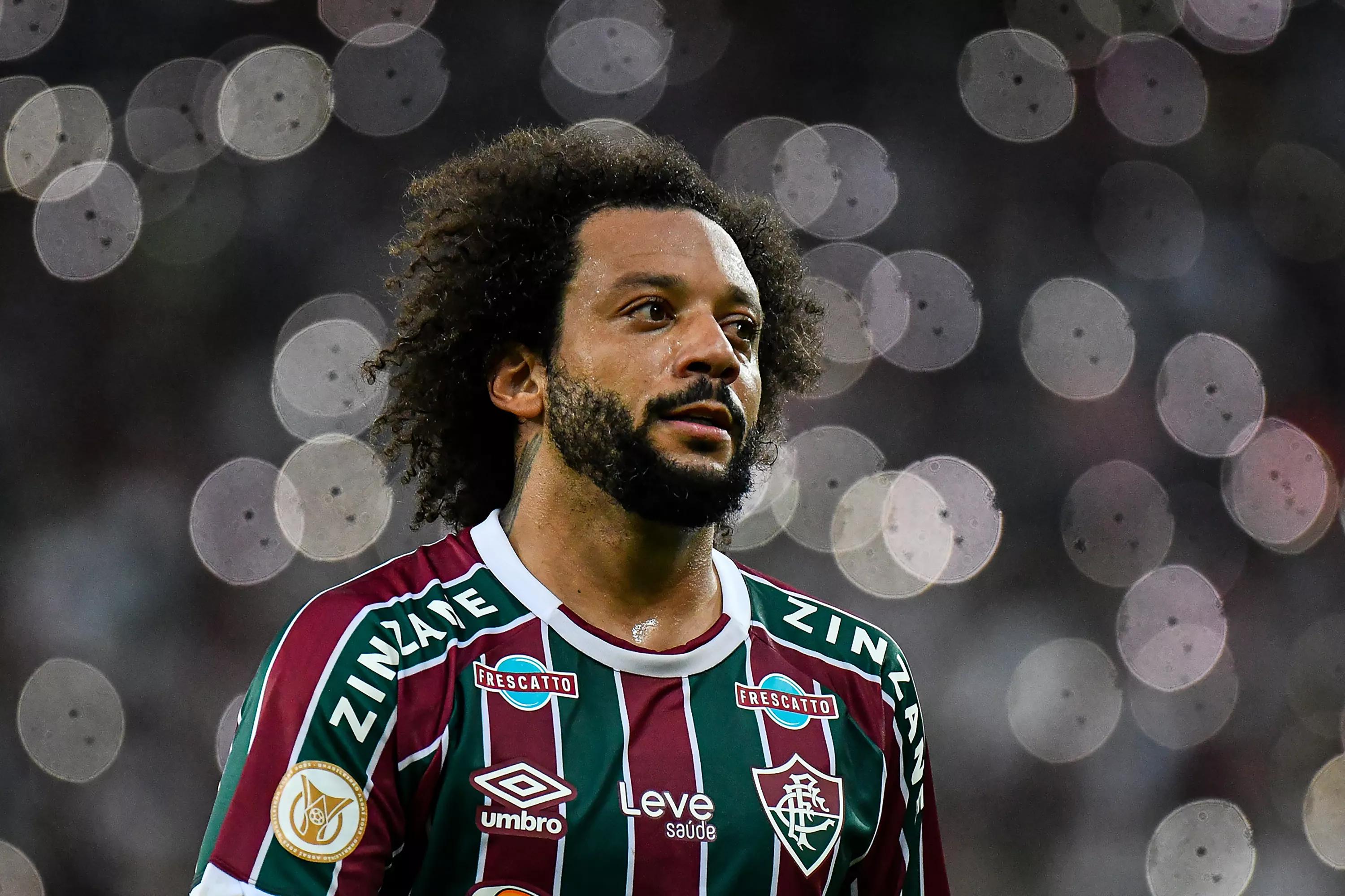 transform-1825abca-3a9c-4f80-aac6-a6d37cd42f20-Marcelo-of-Fluminense-looks-on