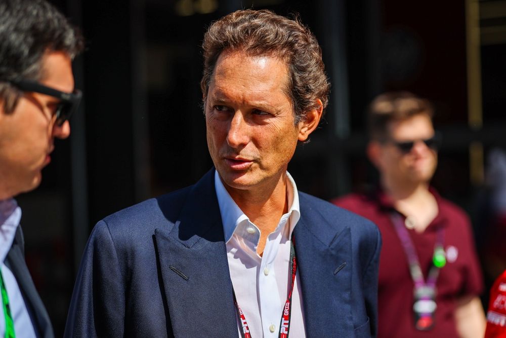 images-mgl-254MbnM0-s1000-ferrari-chairman-john-elkann-l