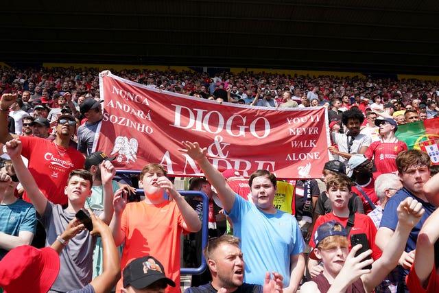 v2-image-production-b429785de2fe16b49fc5709ae517d00fY29udGVudHNlYXJjaGFwaSwxNzUyNTAxNjQ3-2.80985415