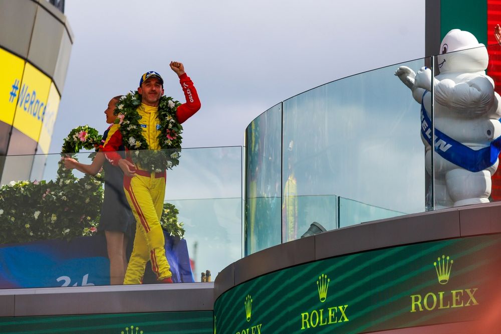 images-mgl-0a9m1JX0-s1000-podium-race-winner-83-af-corse