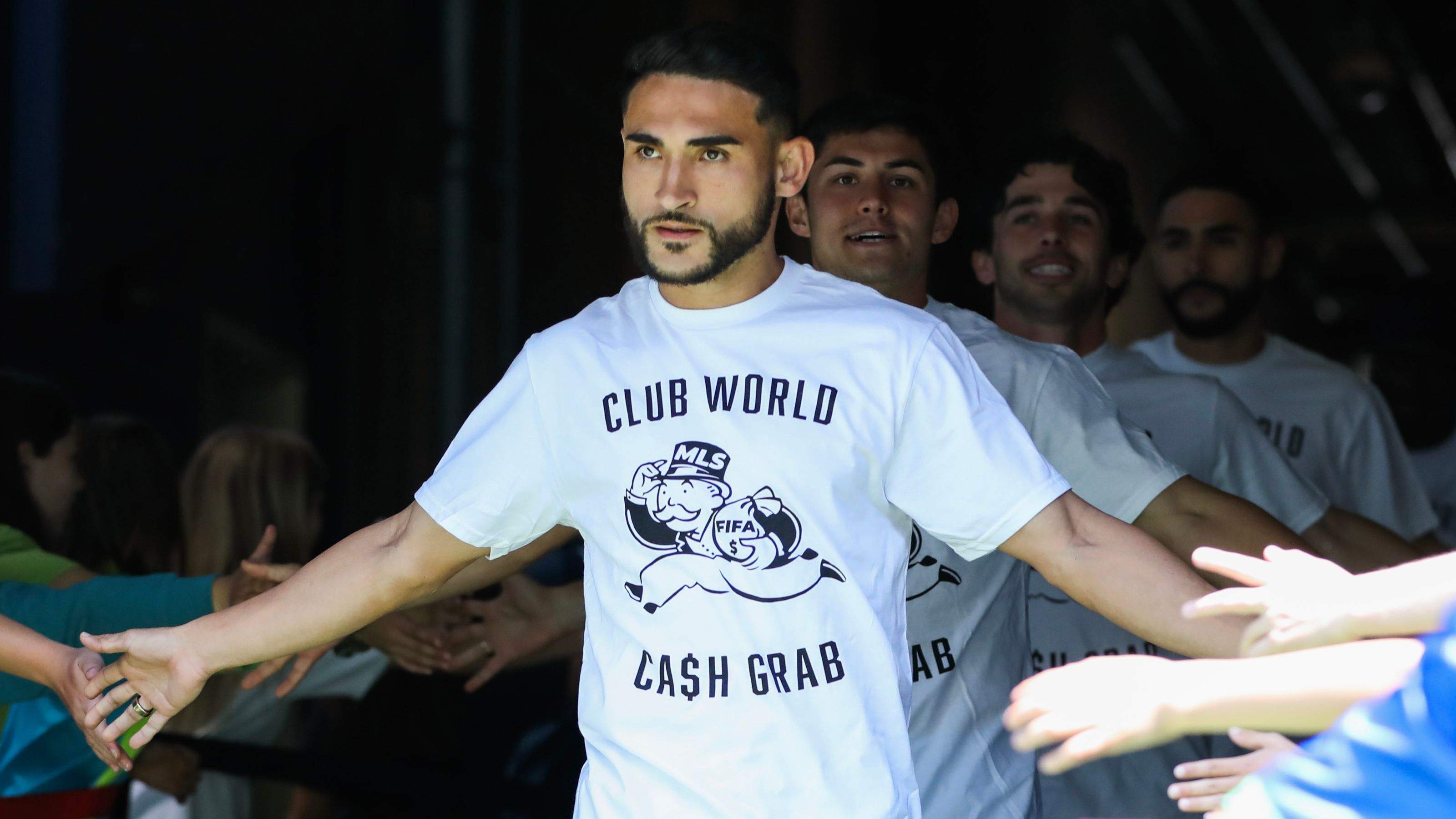 images-v3-getty-2218160239-crop-MM5DGMRQGA5DCOBQGA5G433XMU5DGMJRHIYTKOI=-GettyImages-2218160239