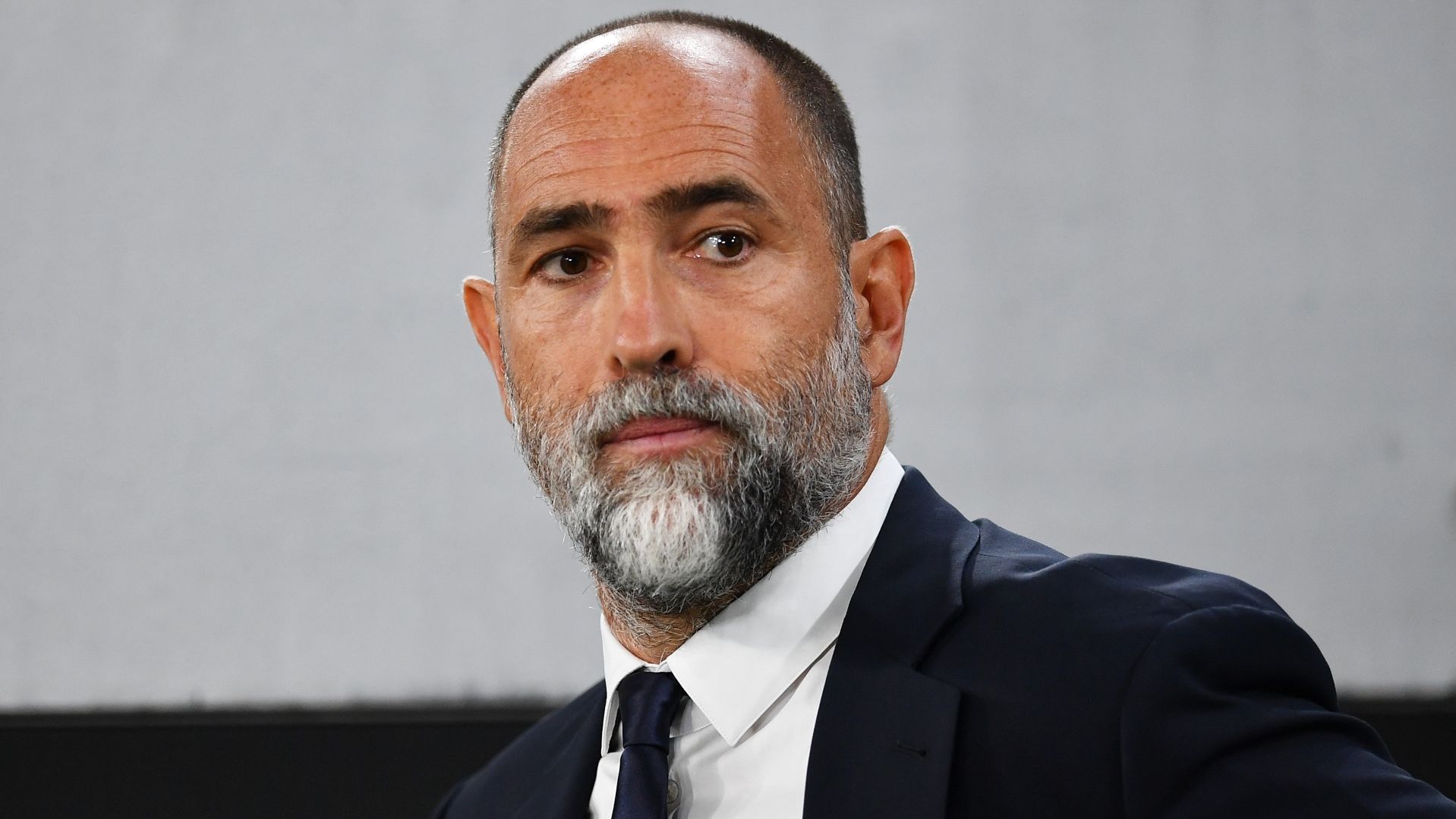 images-v3-blt0782a637e8786d15-crop-MM5DCOJRHA5DCMBXHE5G433XMU5DCORQ-tudor%20(4)