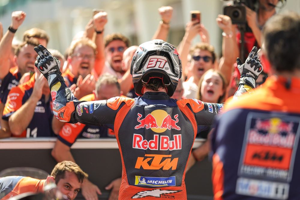 images-mgl-2GdwwzQY-s1000-pedro-acosta-red-bull-ktm-fact