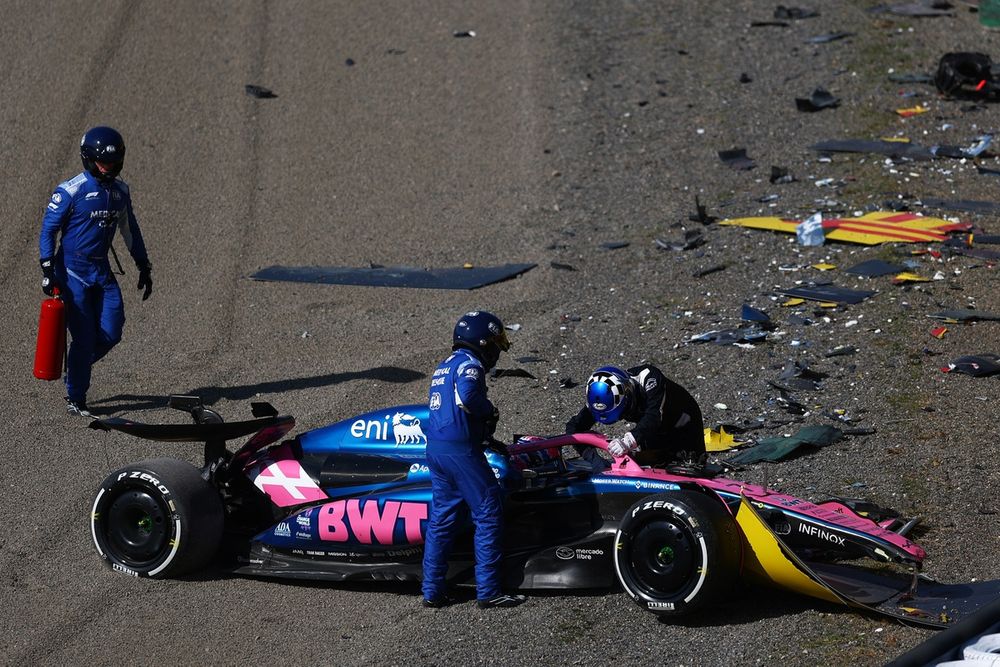 images-mgl-24vwrQ46-s1000-jack-doohan-alpine-crash