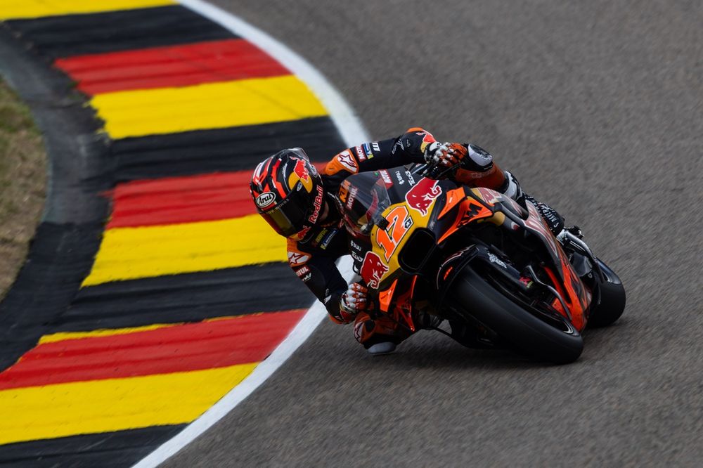 images-mgl-YW78RpKY-s1000-maverick-vinales-red-bull-ktm-