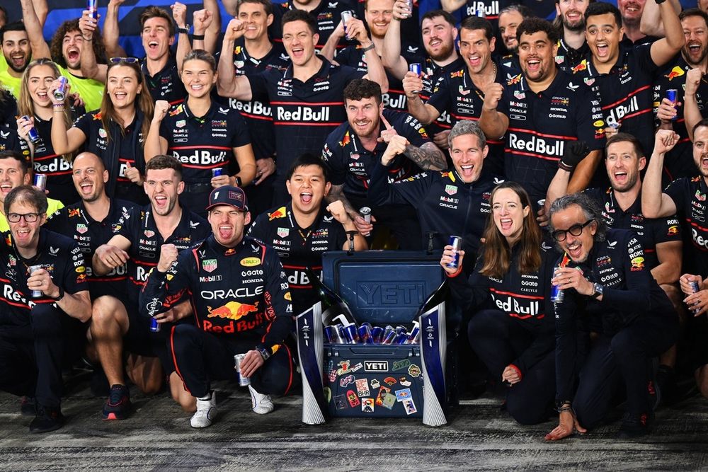 images-mgl-YE9w9RKY-s1000-max-verstappen-red-bull-racing