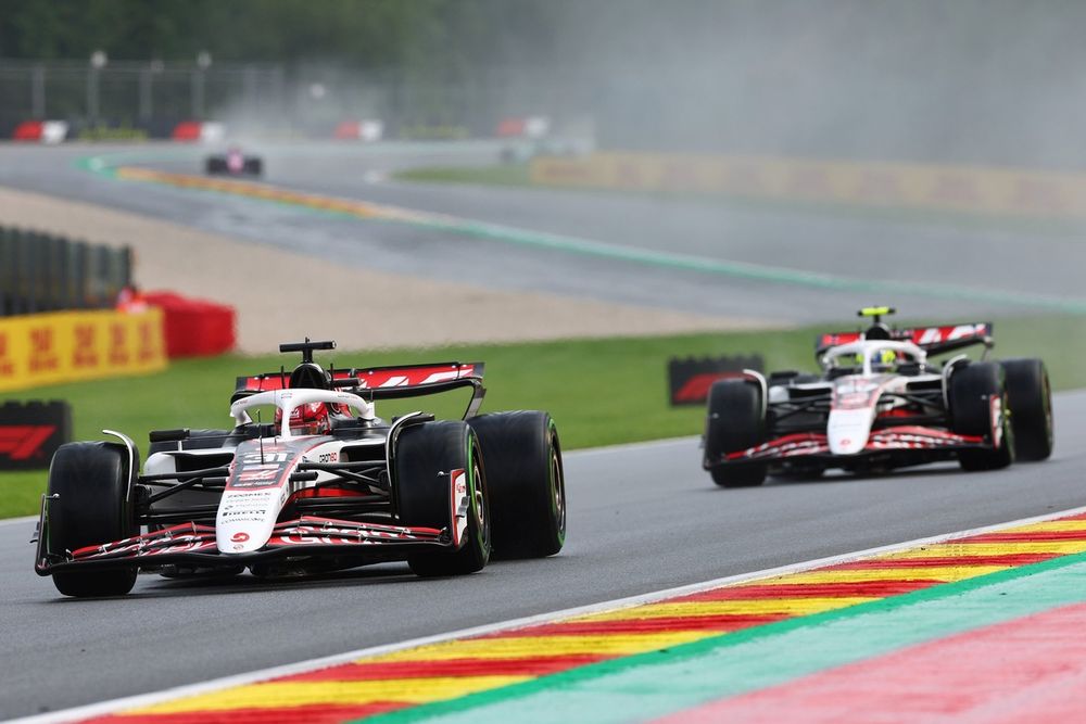 images-mgl-0L1NRna2-s1000-esteban-ocon-haas-f1-team-oliv