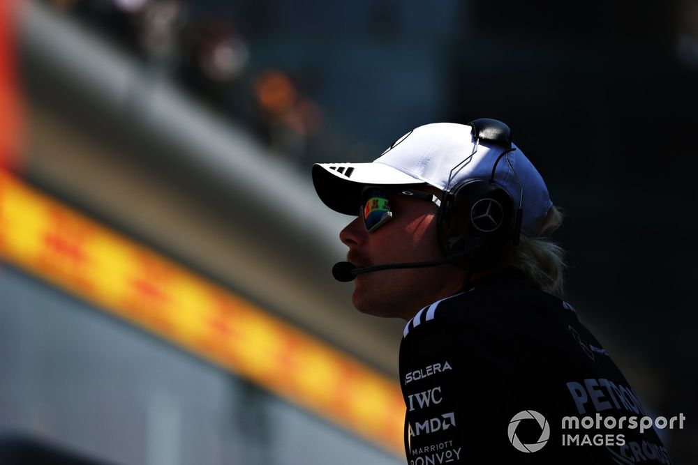 images-mgl-2wB977M0-s1000-valtteri-bottas-mercedes