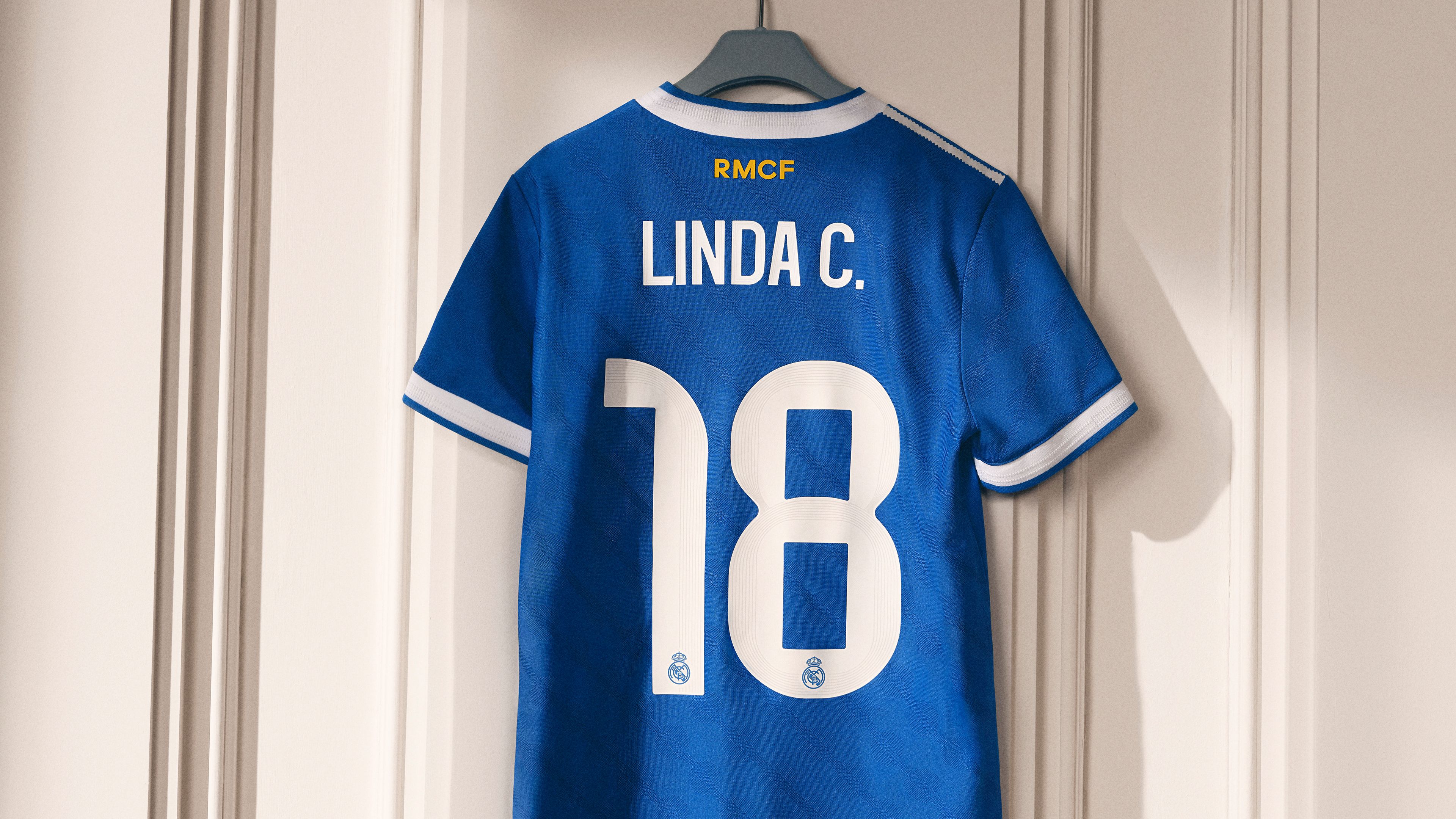 images-v3-blt517e705d3f062f15-H24495_RM_FW25_THIRD_PRODUCT_JP3955_0126_16x9