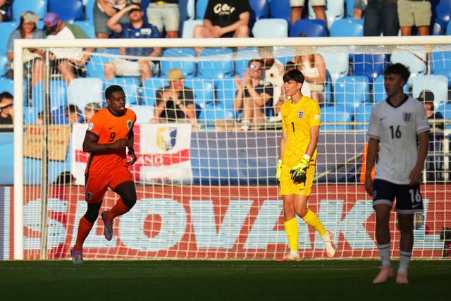 AP-2025-06-25-4687134f2a104d77afc7973888714333