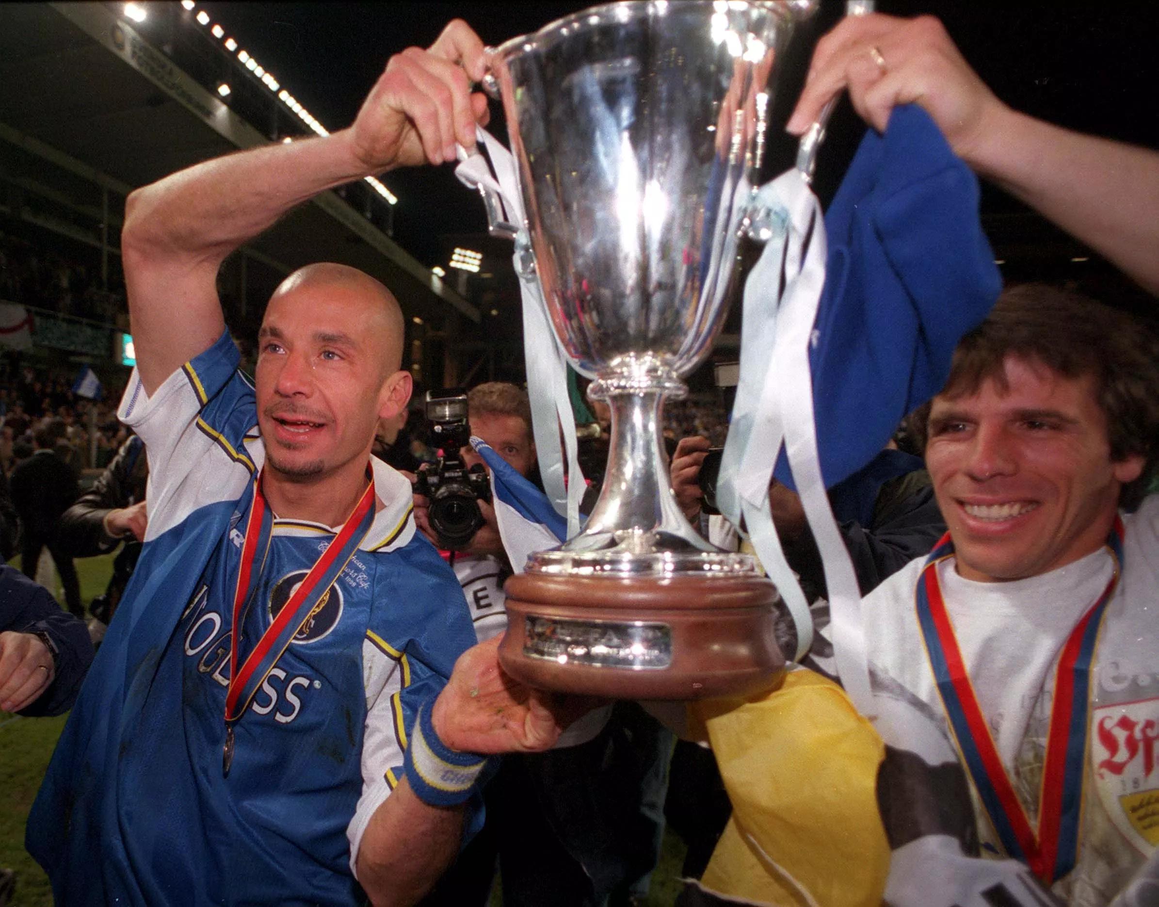 transform-fc771cf7-de0f-4824-be55-3692a0a5ee0b-Italy-Vialli-6-Gettyimages