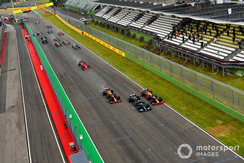 images-mgl-2y3Wqqn6-s1000-lewis-hamilton-mercedes-w12-ma-1