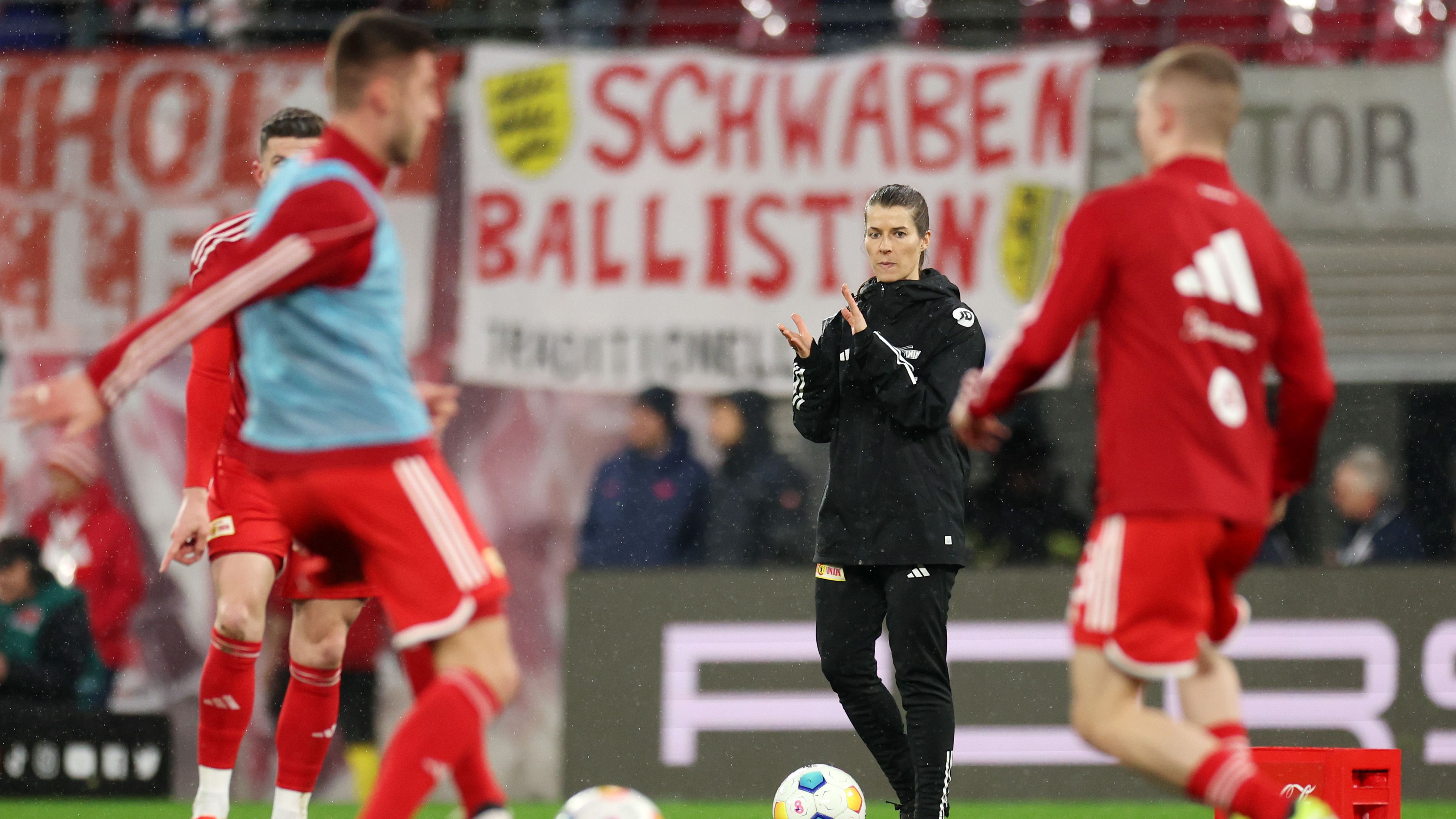 images-v3-getty-1985369345-crop-MM5DGOJSGQ5DEMRQG45G433XMU5DAORQ-GettyImages-1985369345