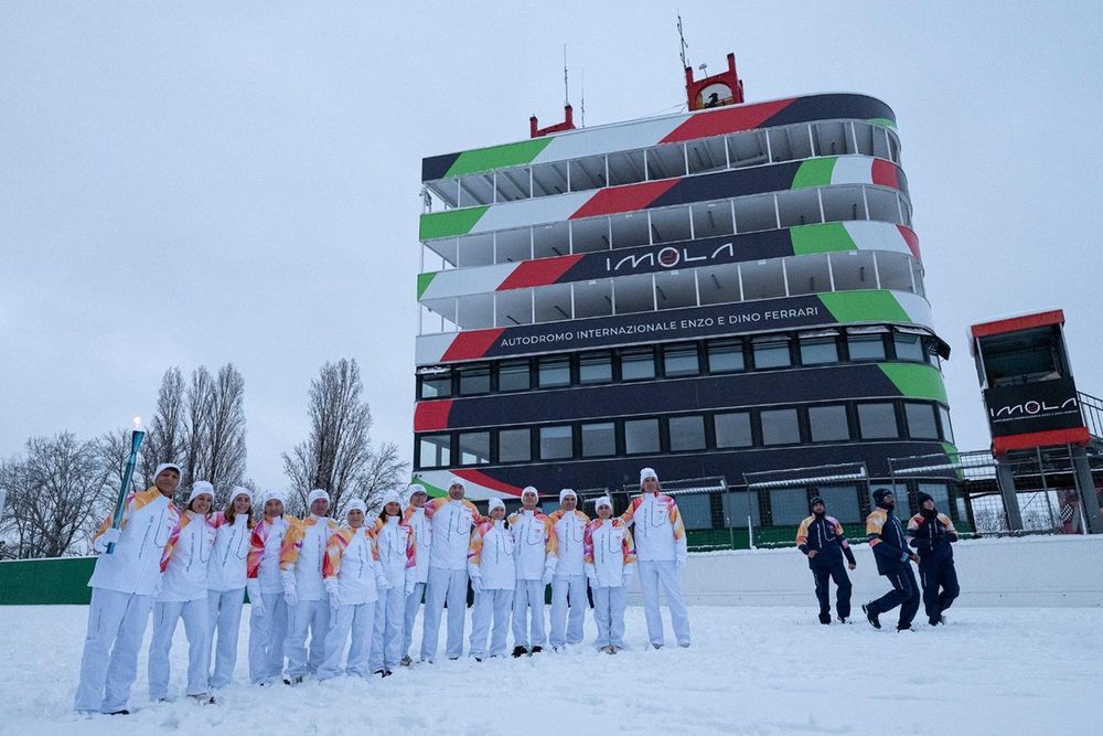 images-mgl-0JXwjKAY-s1000-autodromo-enzo-e-dino-ferrari