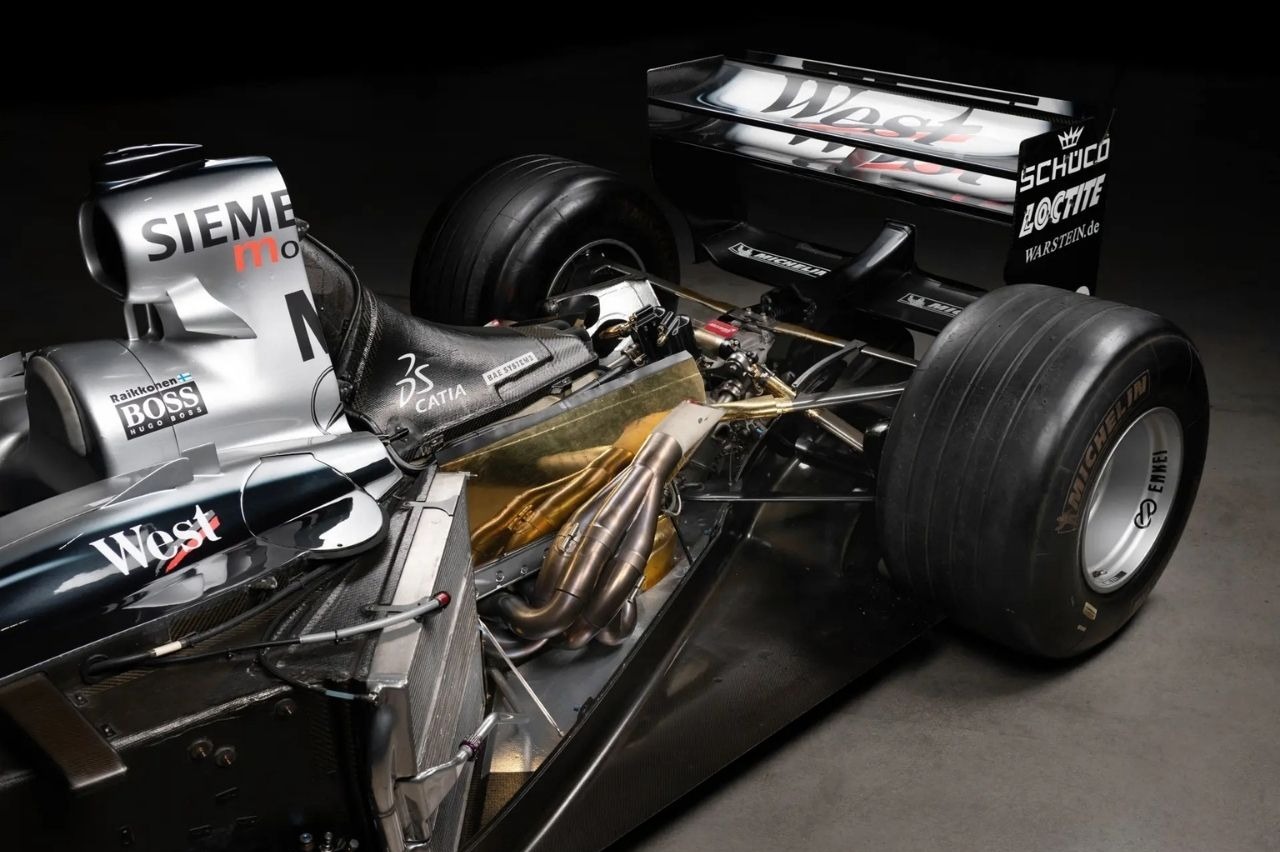static-img-news-kimi-raikkonen-s-mclaren-mp4-1
