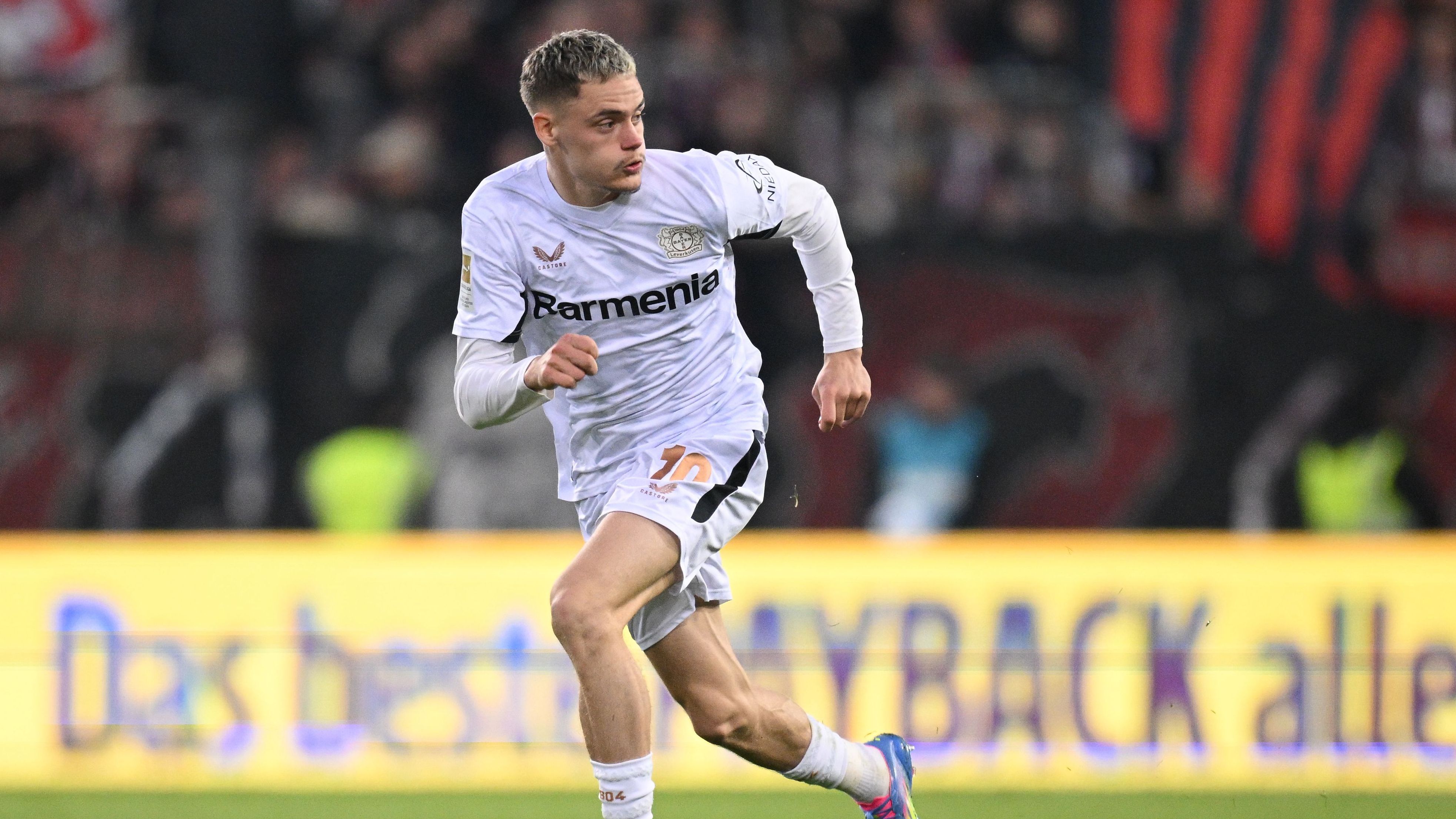 images-v3-getty-2211280050-crop-MM5DGOJTGE5DEMRRGE5G433XMU5DGORWG4======-GettyImages-2211280050