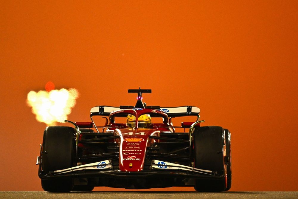 images-mgl-0ZqA1n46-s1000-lewis-hamilton-ferrari