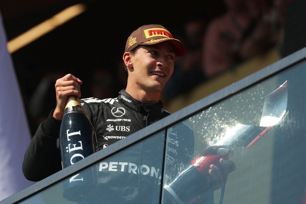 images-mgl-YW78EOBY-s1000-george-russell-mercedes