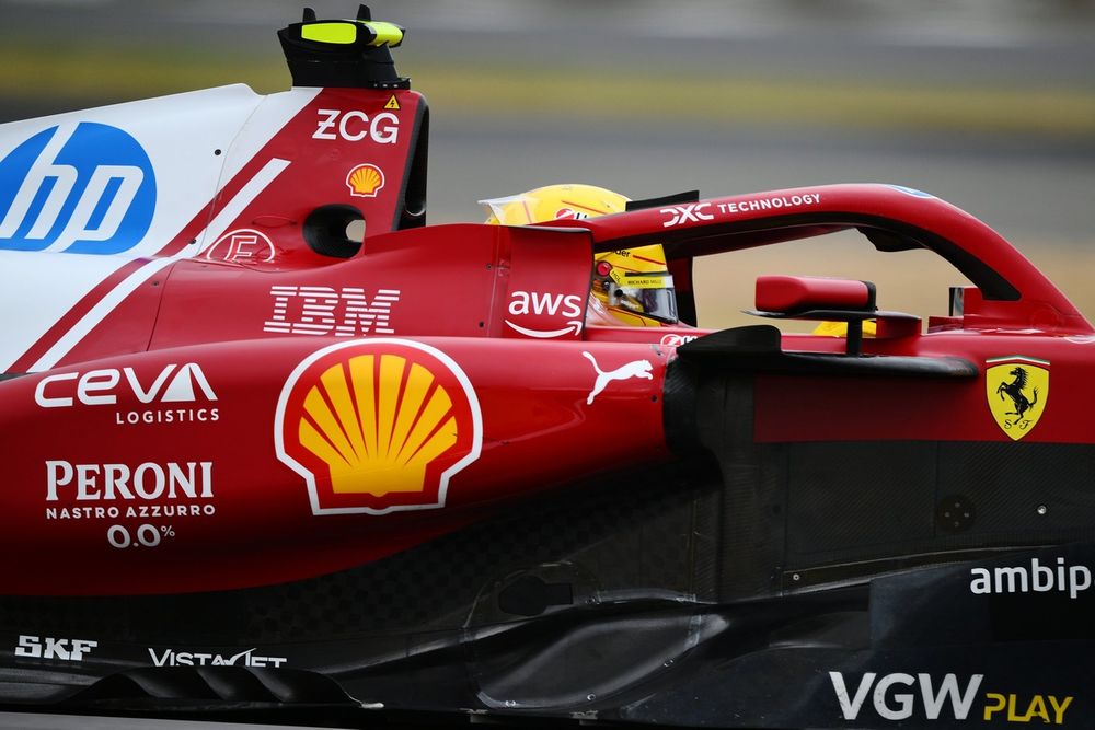 images-mgl-0a9ml1y0-s1000-lewis-hamilton-ferrari