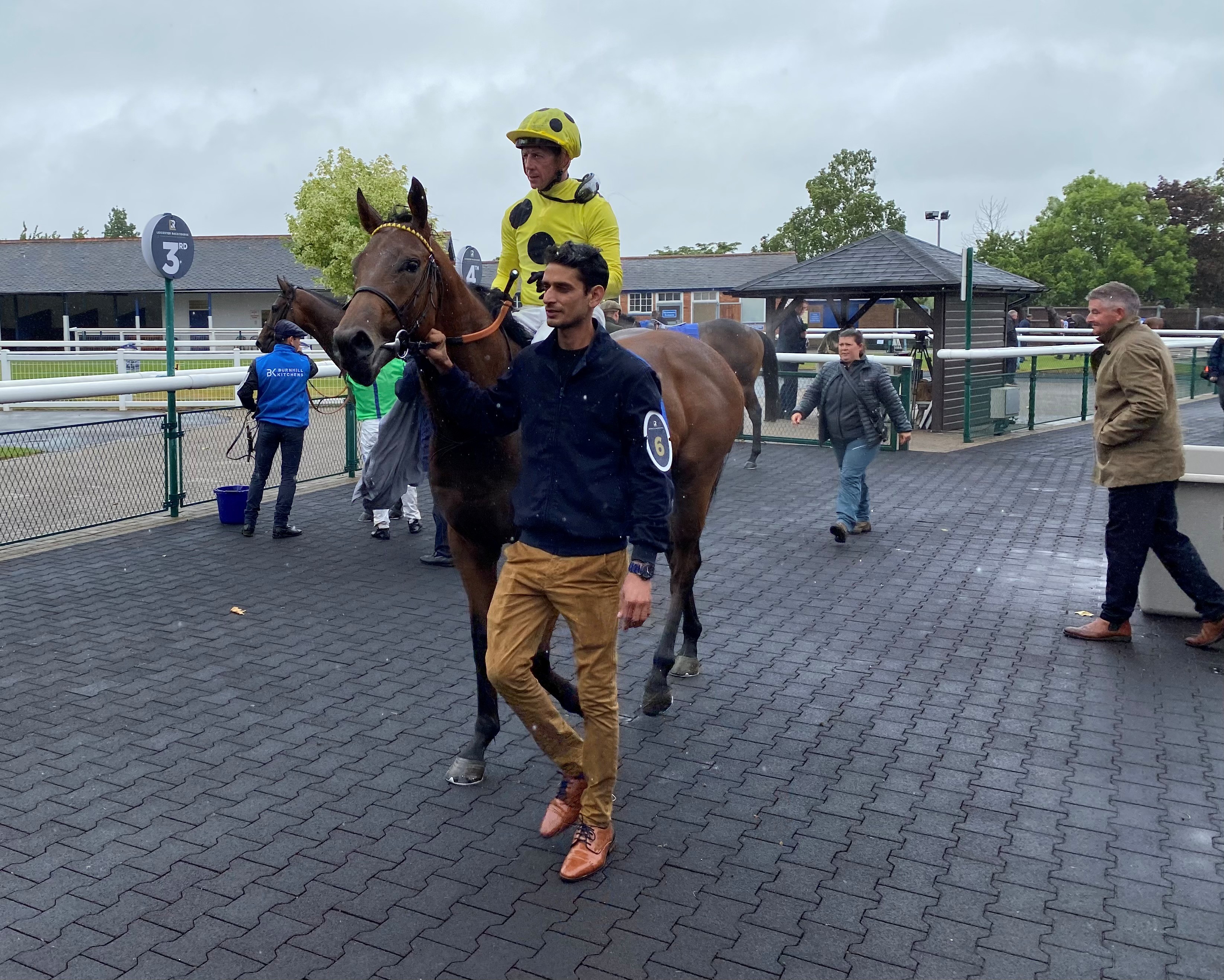 2025-05-27162900-e909333b-00d6-4235-bcc6-c460e76ecaee