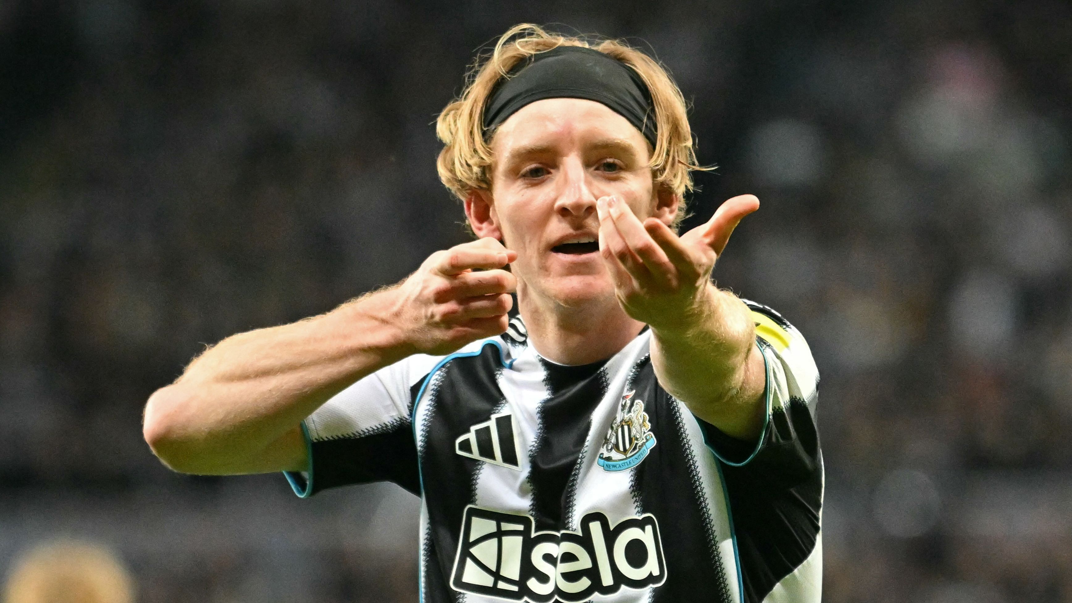 images-v3-getty-2242061143-crop-MM5DGNBXGI5DCOJVGM5G433XMU5DAORXGA======-GettyImages-2242061143