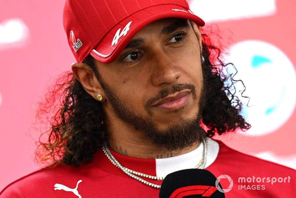 images-mgl-0RrXXDA0-s1000-lewis-hamilton-ferrari