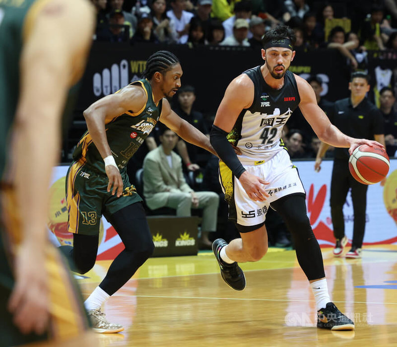 www-WebPhotos-800-20251220-879x768_wmky_0_C20251220000122