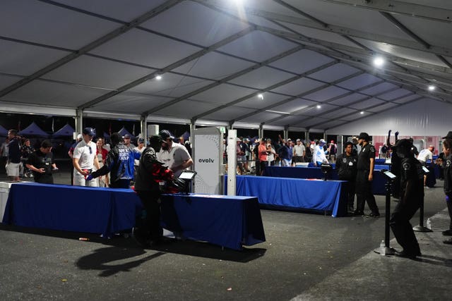 v2-image-production-aa174d9d8ba8c4750d08a462318460f6Y29udGVudHNlYXJjaGFwaSwxNzU4OTgyNTQx-2.81760230