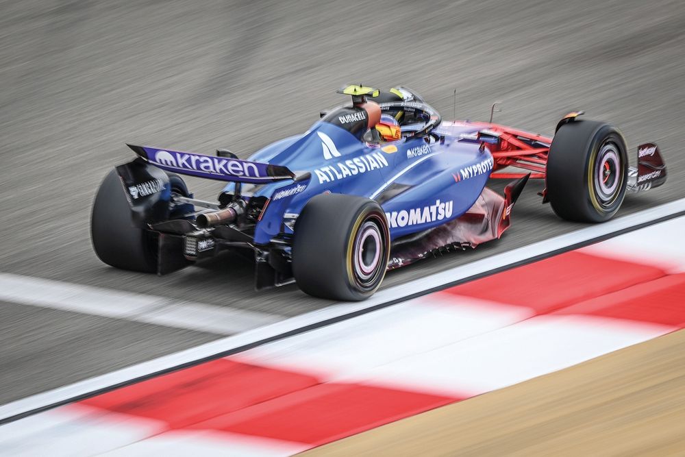 images-mgl-63vdP57Y-s1000-carlos-sainz-williams-fw47