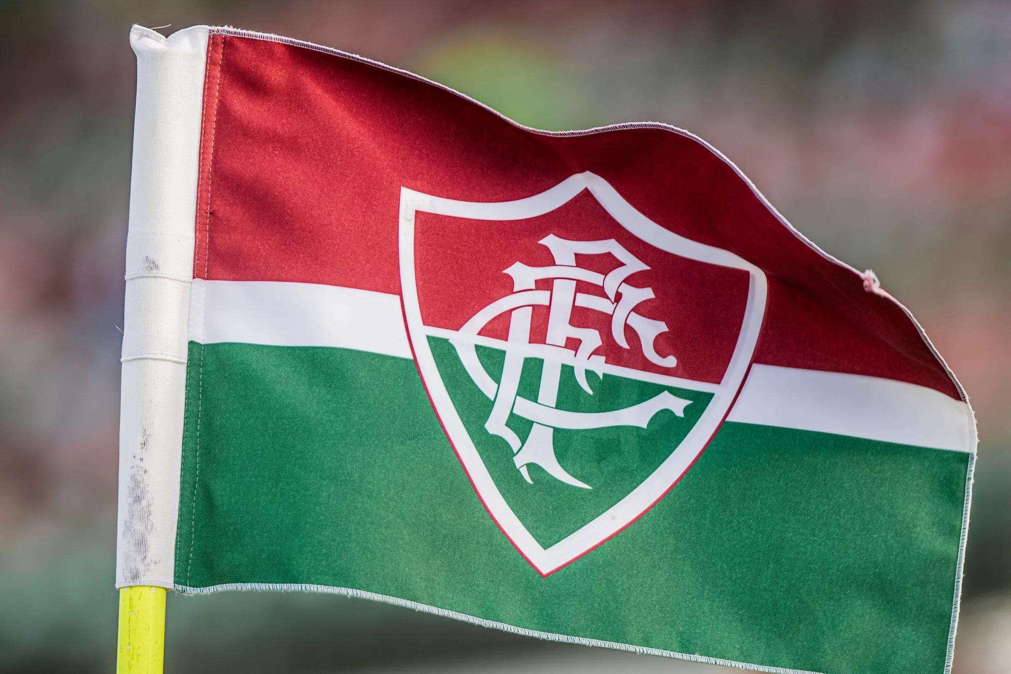 transform-6debbceb-1ccf-41c0-ab63-10636a8e5c93-Fluminense-s-flag