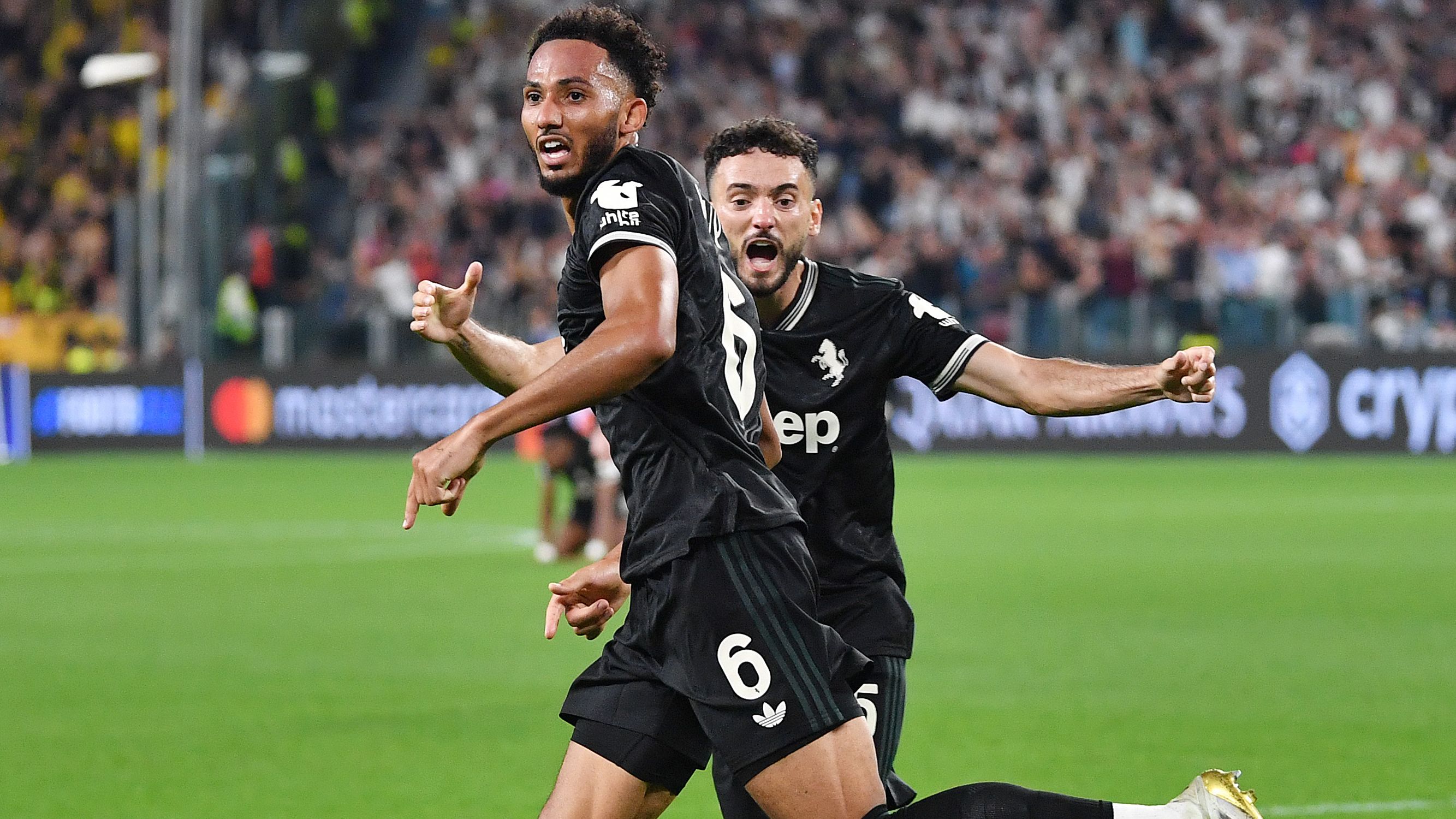 images-v3-blta93e9c6ca02140a7-crop-MM5DENRWG45DCNJQGA5G433XMU5DCNRXHIYA====-kelly%20desk