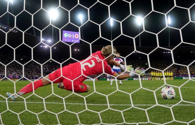 v2-image-production-2204447859f7bfc727918f679ddb7e0aY29udGVudHNlYXJjaGFwaSwxNzU1MDIwNzI2-2.81026195