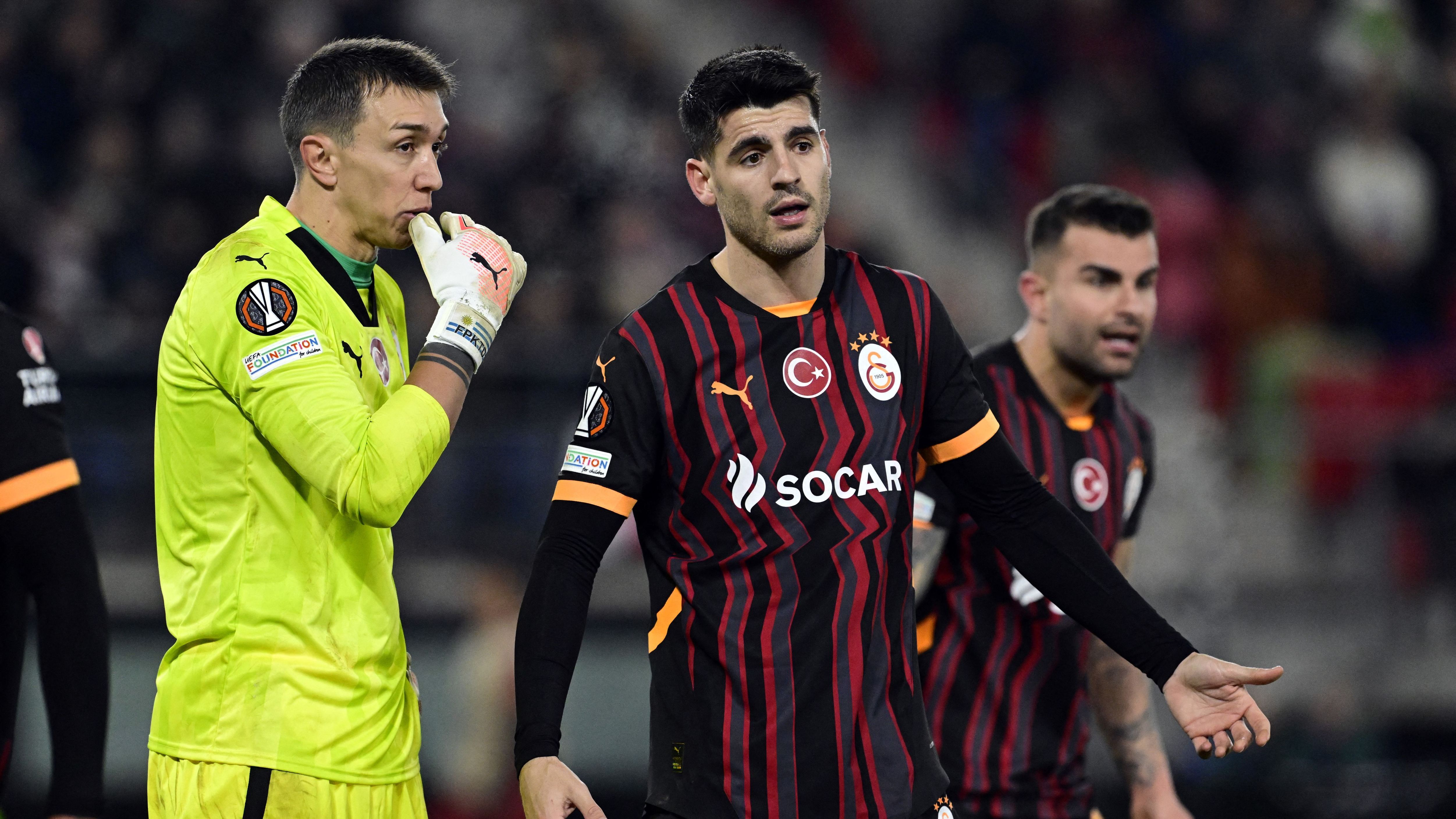 images-v3-getty-2198733049-crop-MM5DKMBQGQ5DEOBRGU5G433XMU5DAORRGY2Q====-GettyImages-2198733049