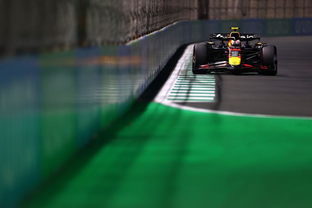 images-mgl-0ZR98AV0-s1000-yuki-tsunoda-red-bull-racing