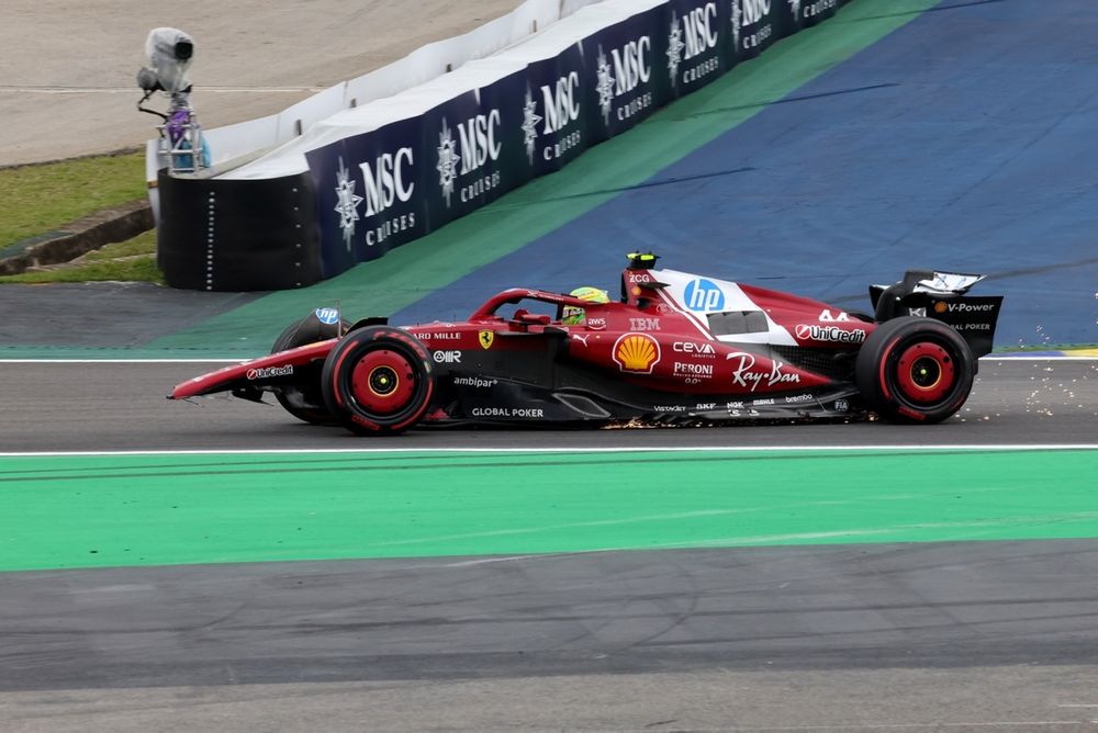 images-mgl-0ZqAX5N6-s1000-lewis-hamilton-ferrari