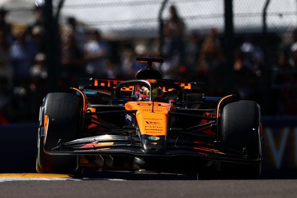images-mgl-0qX5NX46-s1000-oscar-piastri-mclaren