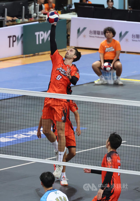 www-WebPhotos-800-20251004-713x1024_wmky_0_C20251004000161