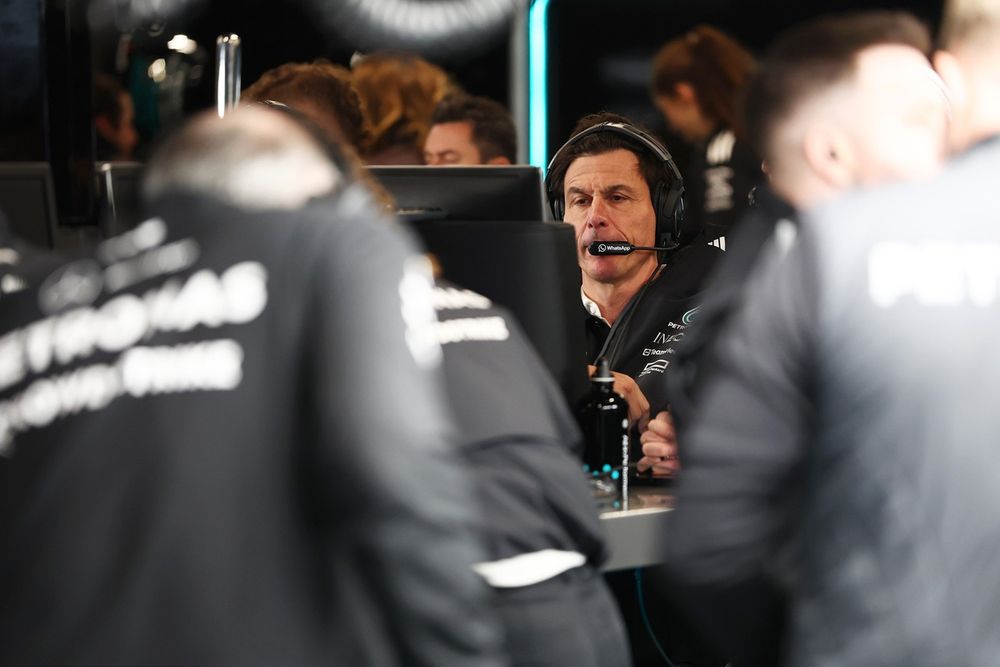 images-mgl-YpbPxRN0-s1000-toto-wolff-mercedes