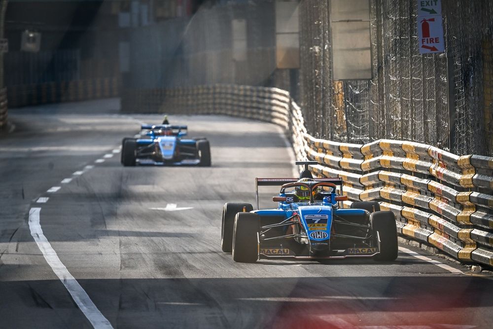 images-mgl-Y9lLo3G2-s1000-mari-boya