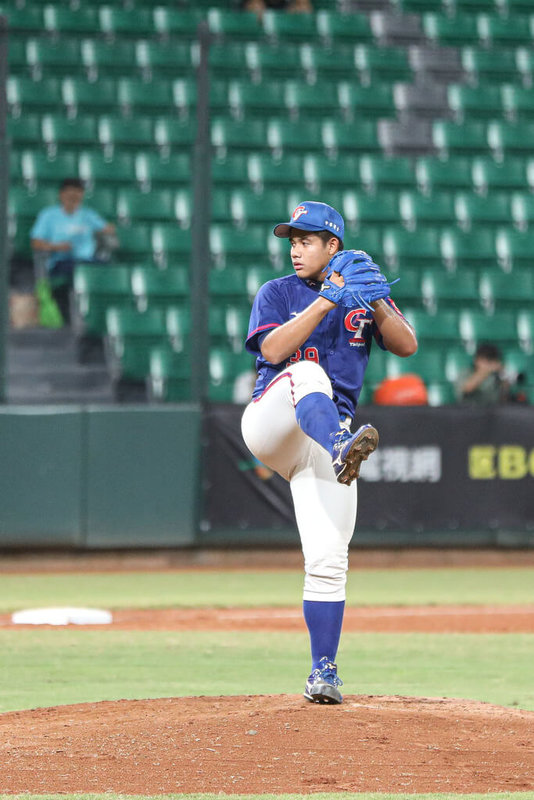 www-WebPhotos-800-20250822-683x1024_wmkn_0_C20250822000232