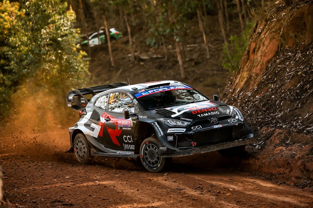 images-mgl-6b7dqVp0-s1000-takamoto-katsuta-aaron-johnsto