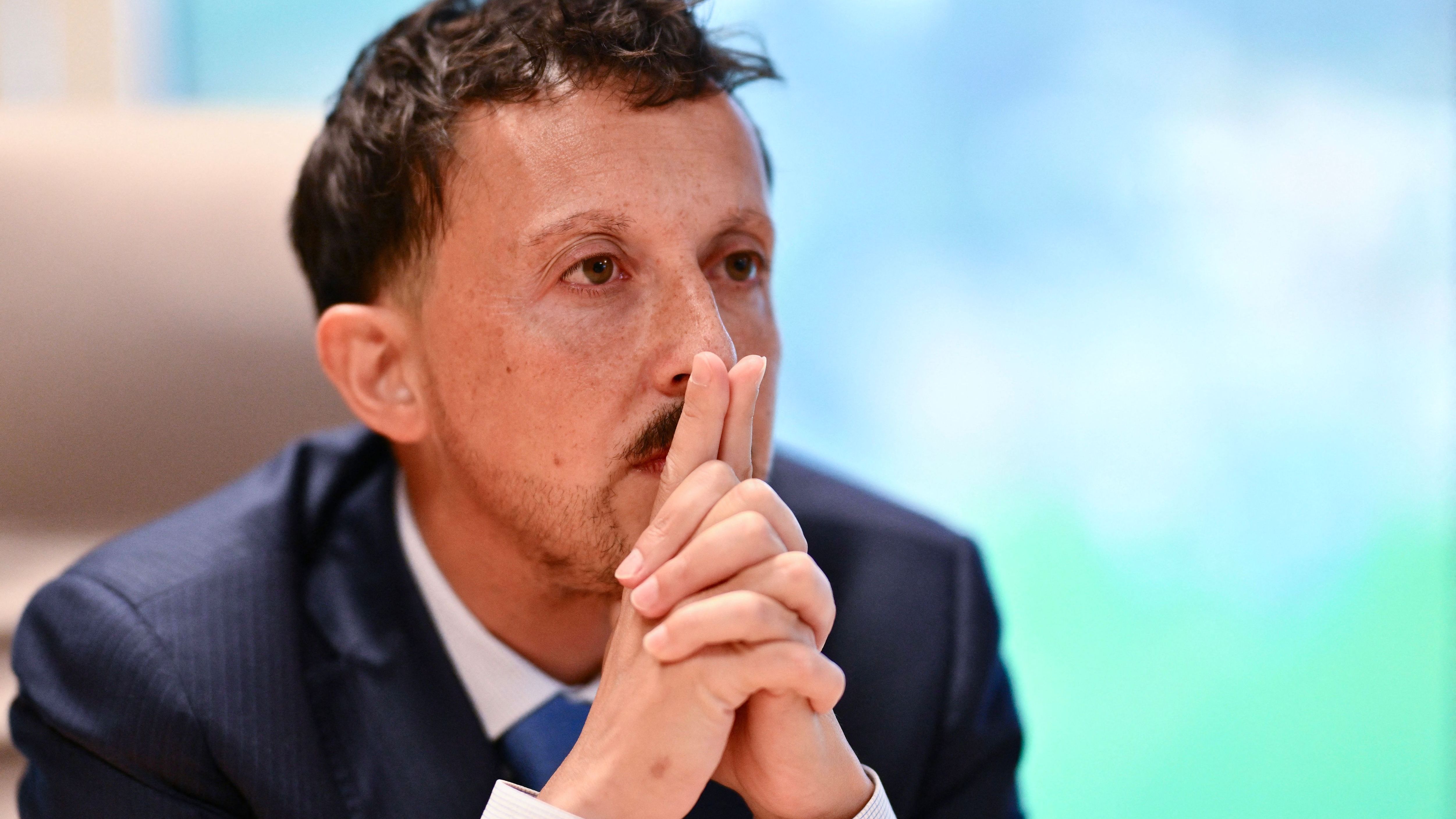 images-v3-getty-2230363887-crop-MM5DKMBQGQ5DEOBRGU5G433XMU5DAORSGYYQ====-GettyImages-2230363887