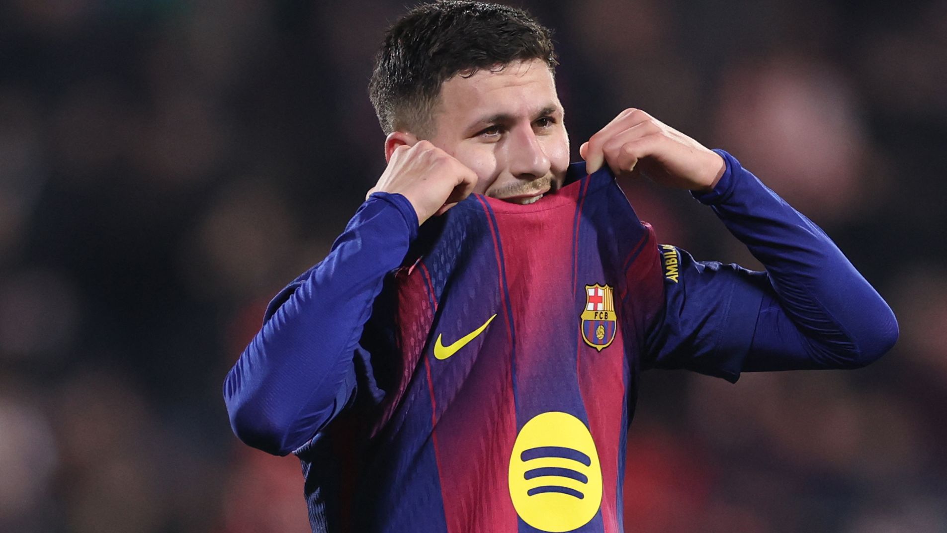 images-v3-getty-2261559750-crop-MM5DCOJQGU5DCMBXGI5G433XMU5DAORZHE======-GettyImages-2261559750