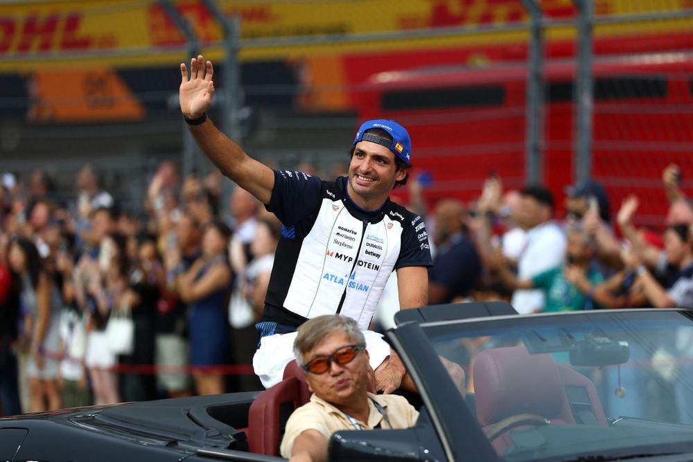 images-mgl-YW78ae5Y-s1000-carlos-sainz-williams